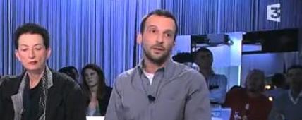 Mathieu Kassovitz prête sa voix à l'argumentaire conspirationniste