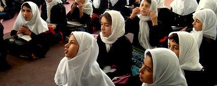 Iran : les mollahs vont arpenter les écoles de Téhéran pour dénoncer les ''complots de l’opposition''