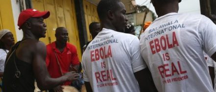 Ebola : les rumeurs les plus folles sur le virus