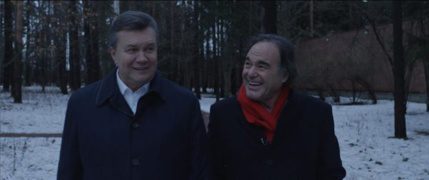 Oliver Stone accuse la CIA d'avoir fomenté le conflit en Ukraine