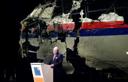 MH 17 : missile russe et écran de fumée