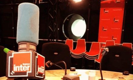 Fallait-il inviter Alex Jones sur NBC ?