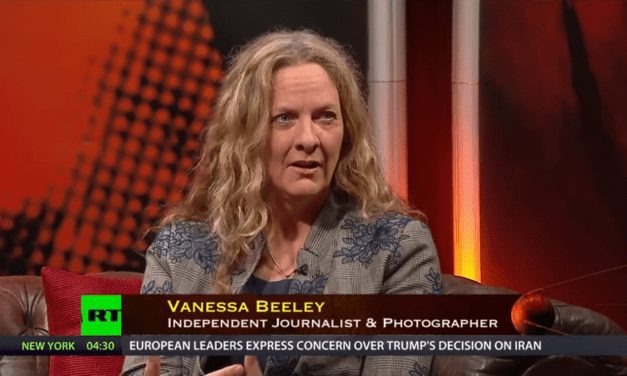 Vanessa Beeley, la blogueuse complotiste préférée des médias russes