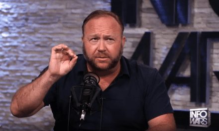 Alex Jones et la guerre civile : l’échec d’une prophétie