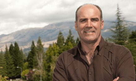 John Fitzgerald, conspirationniste, négationniste… et candidat républicain en Californie