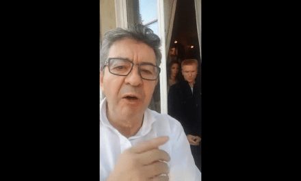 Perquisitions : Mélenchon se dit victime d’une machination politico-judiciaire