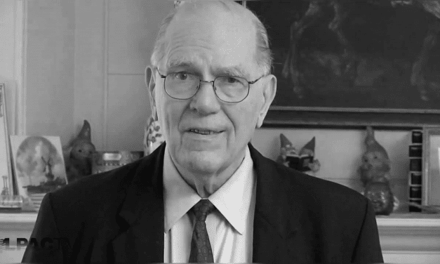 Le gourou complotiste américain Lyndon LaRouche est mort