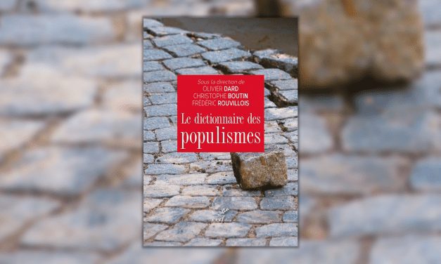 Populisme : « les « théories du complot » permettent de diaboliser les élites »